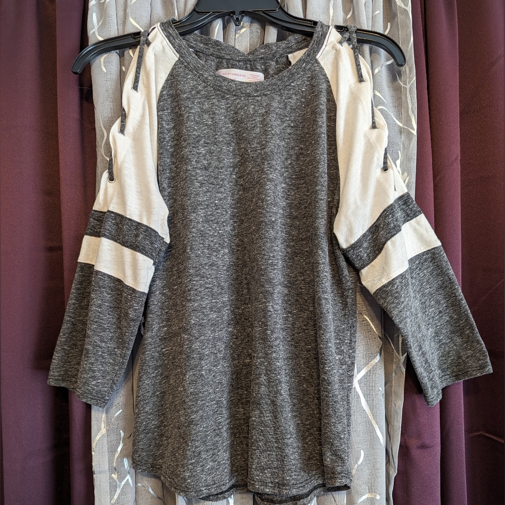 Cream/Grey T-shirt